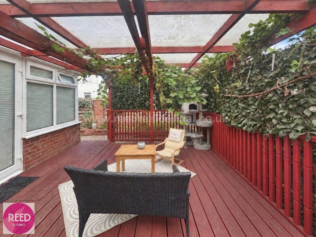 Property photo 2 of 20