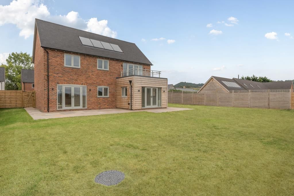 Property photo 3 of 8 External View