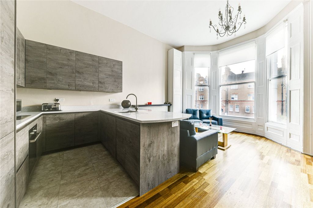 Property photo 3 of 13 Picture No. 16