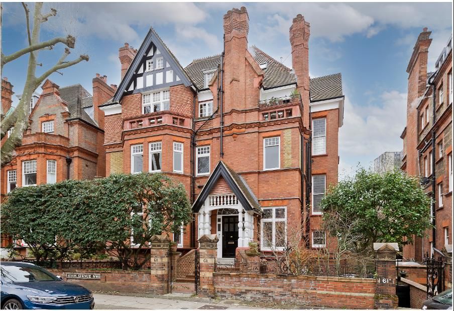 Property photo 1 of 15 Eton Av 24.Png