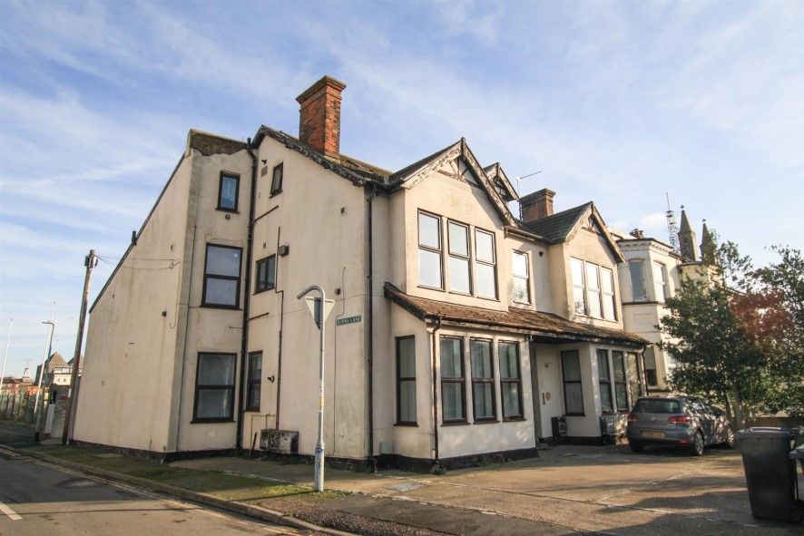 Property photo 1 of 7