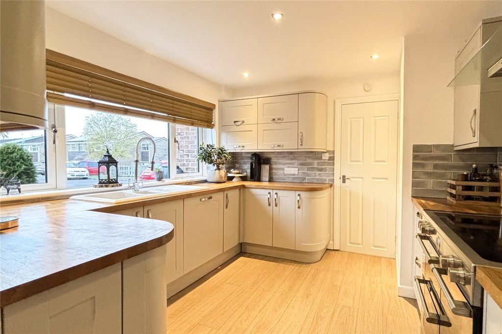 Property photo 3 of 30 Picture No. 08