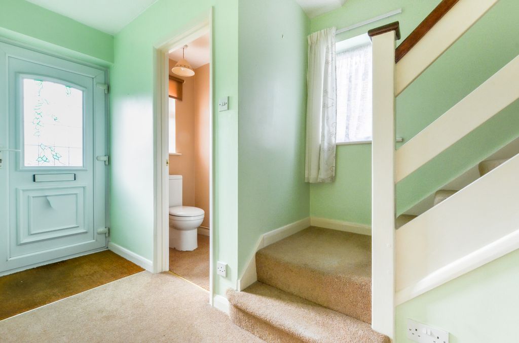 Property photo 2 of 16