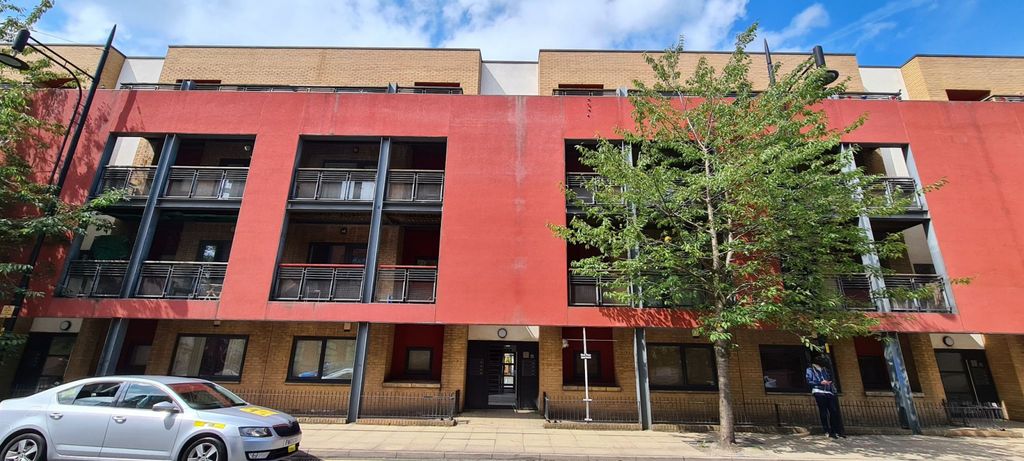 Property photo 1 of 9 2 Bedroom Apartment For Rent