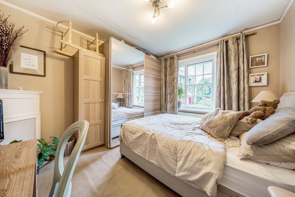 Property photo 3 of 12 Picture No. 05