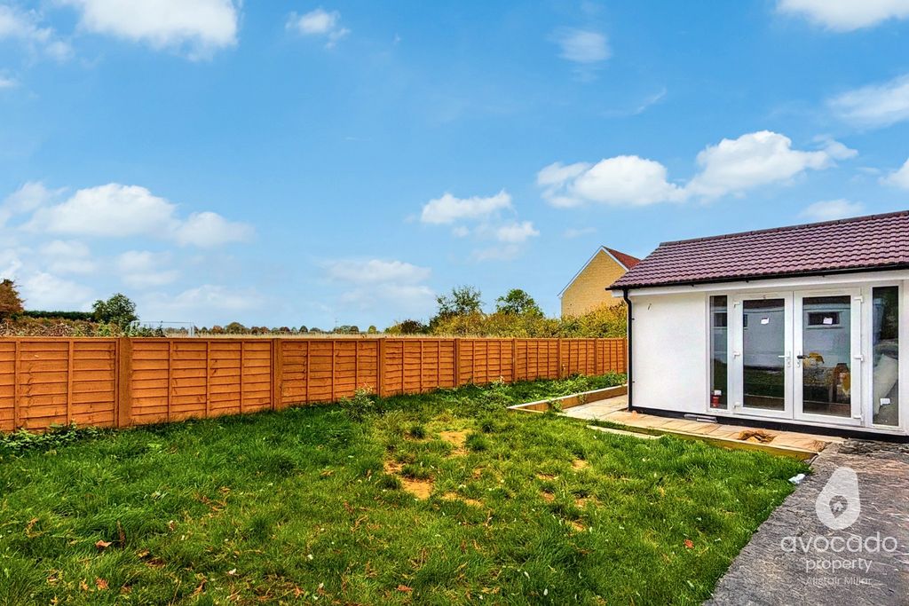 Property photo 2 of 2 4624114