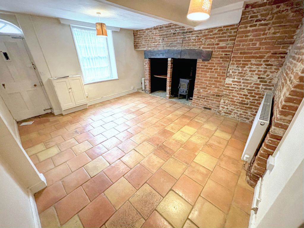 Property photo 2 of 7