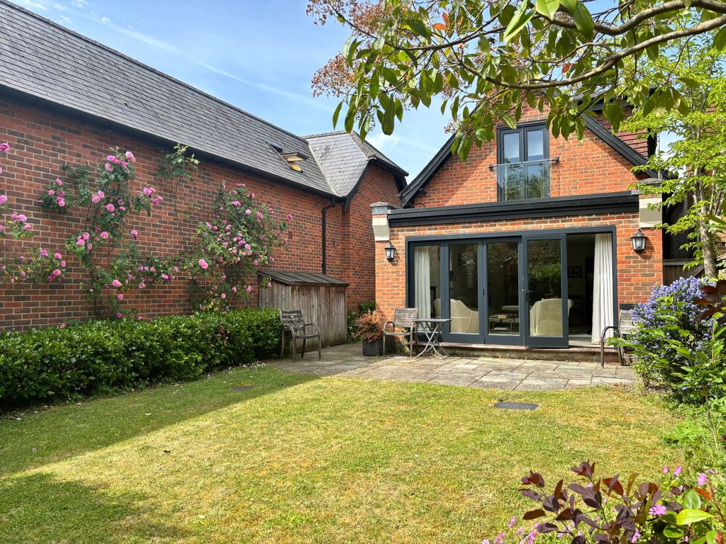 Property photo 3 of 17