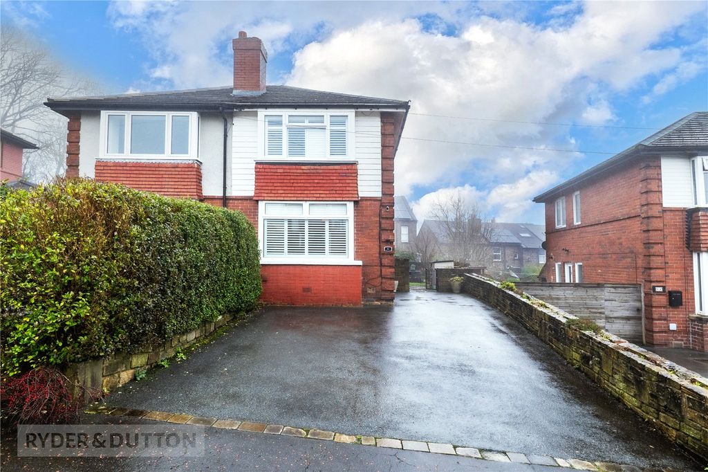 Property photo 1 of 20 Front