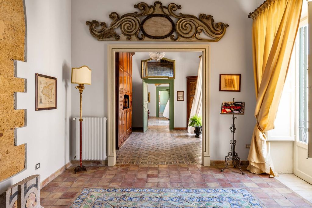 Property photo 1 of 32