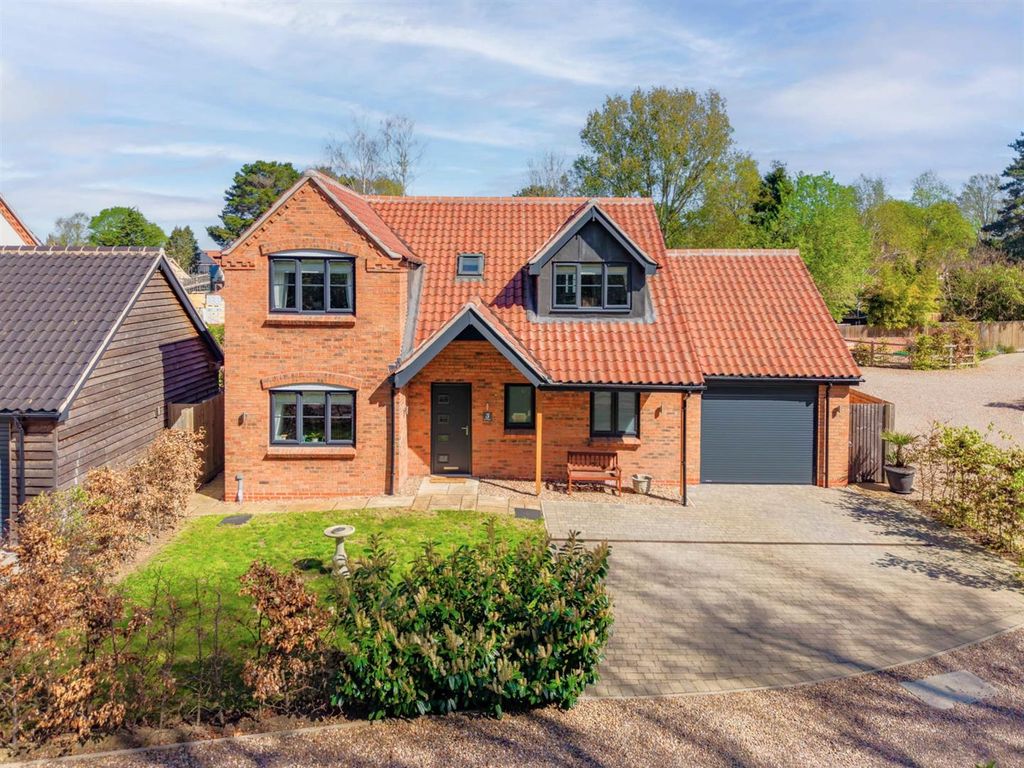 Property photo 1 of 38 3 Green Lane-3.Jpg