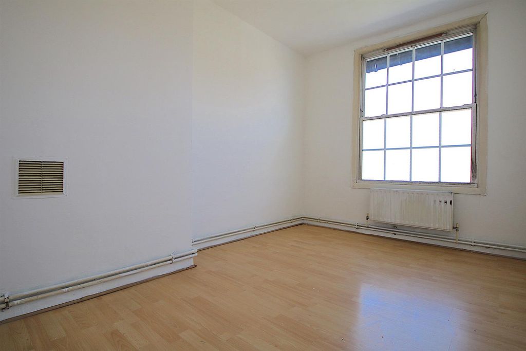 Property photo 2 of 4 Img_0995.Jpg