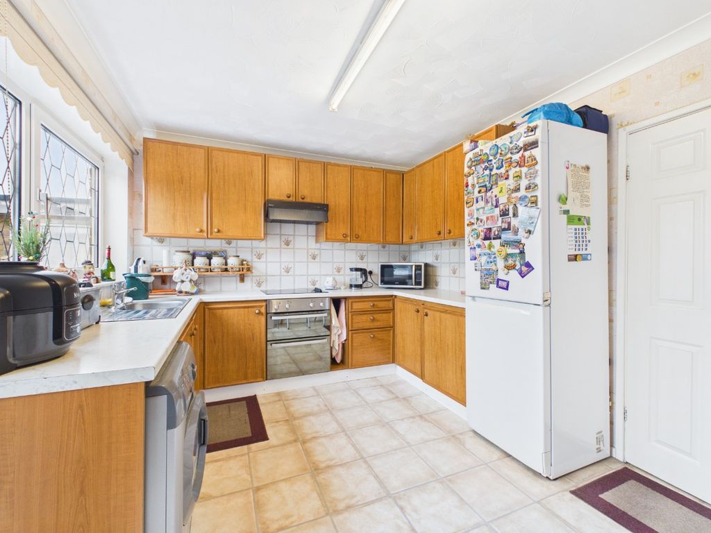 Property photo 2 of 14 4872826