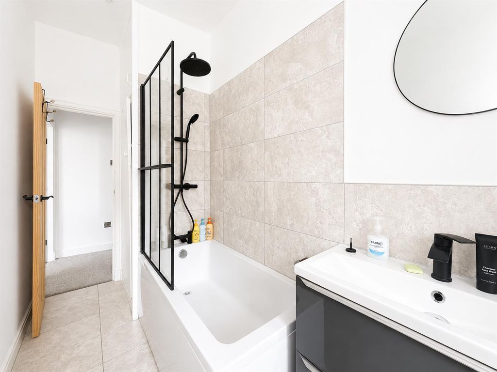 Property photo 3 of 26 BA99049C-B03A-4Efc-8551-3B03D3E0Bb65.Png