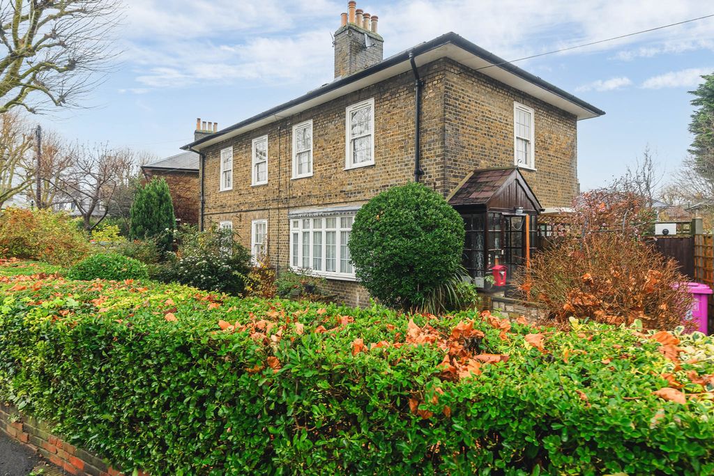 Property photo 1 of 13