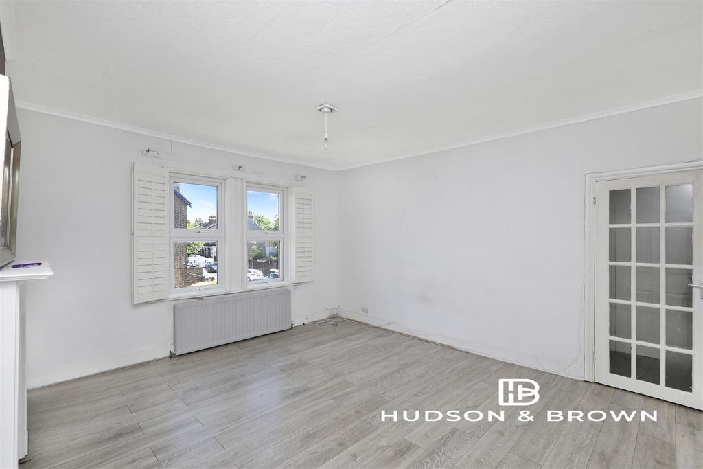 Property photo 3 of 11 5A1A9957.Jpg
