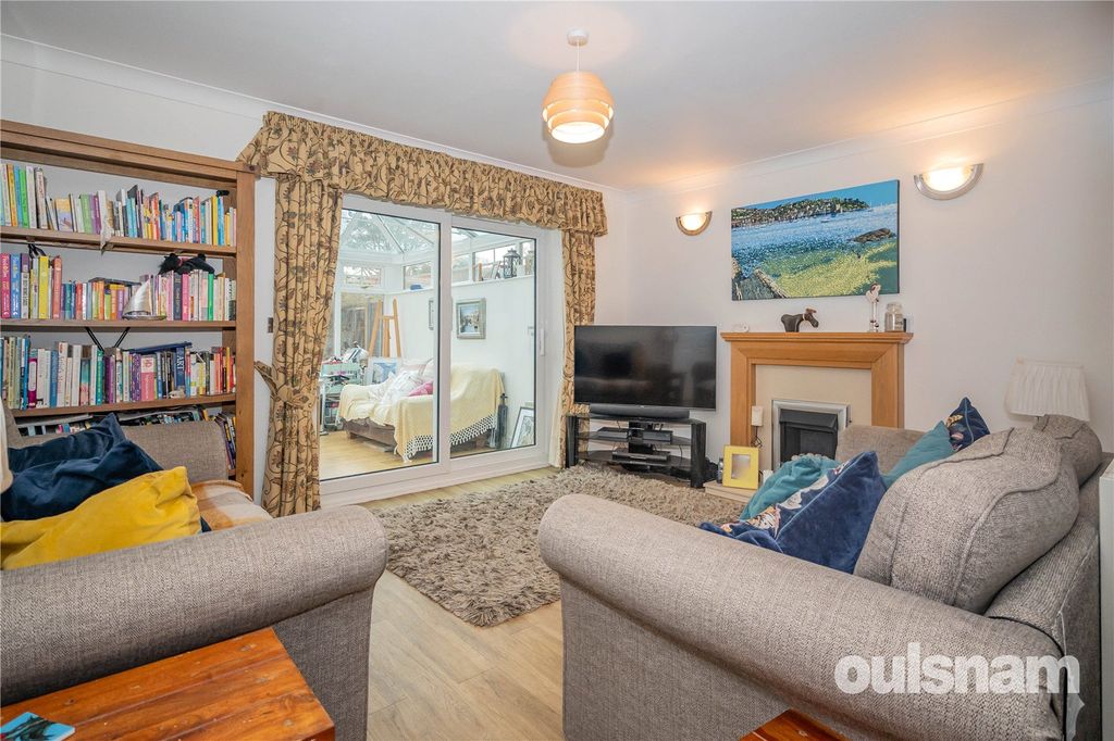 Property photo 2 of 21 Picture No. 25