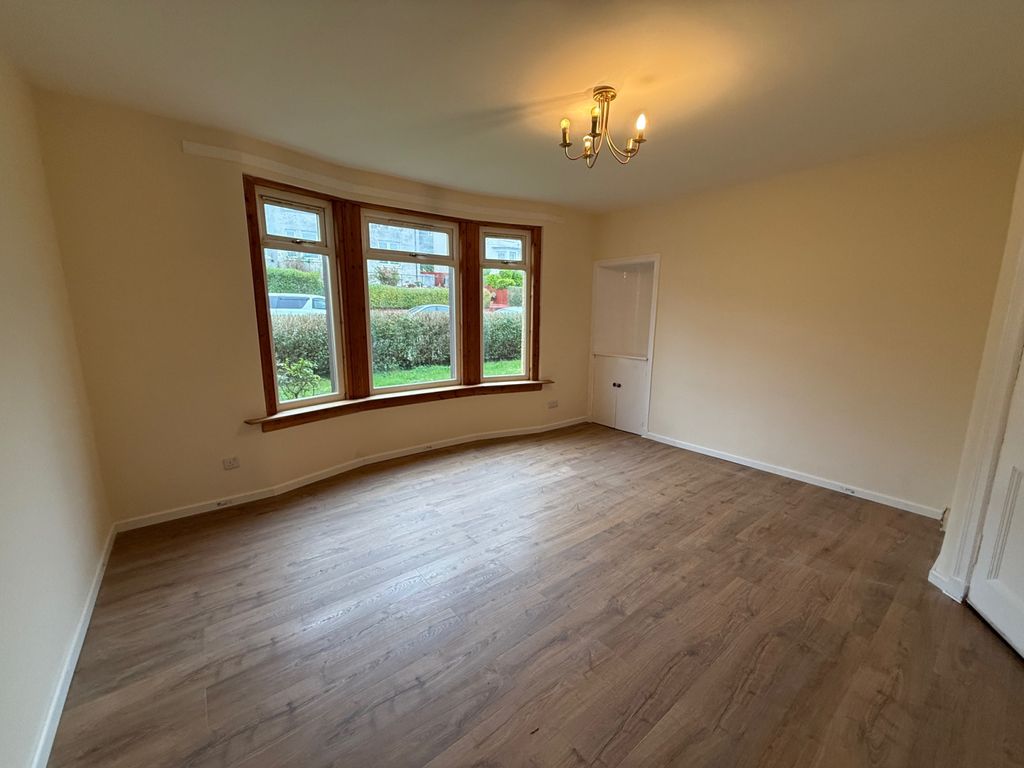 Property photo 2 of 13 Gallery