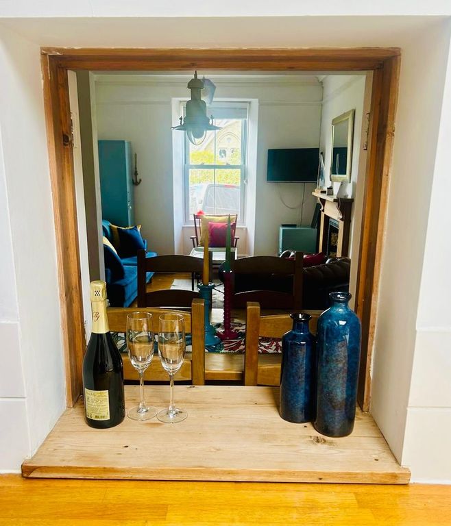 Property photo 3 of 17