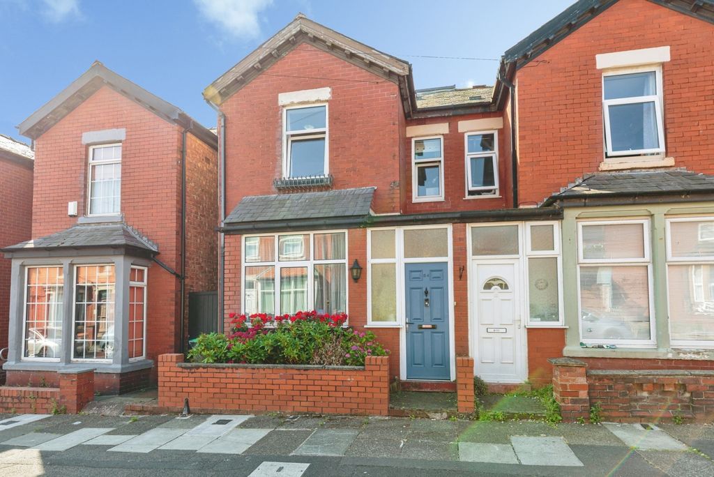 Property photo 1 of 17 Pbox-Img.Jpg