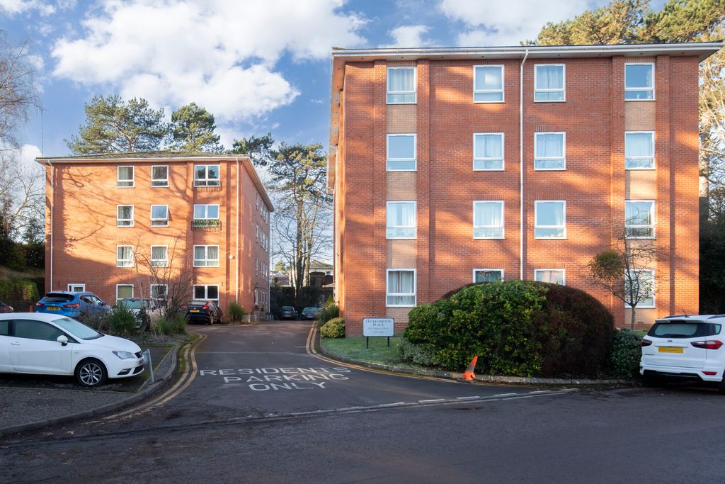 Property photo 1 of 7 23 Leckhampton Place-01