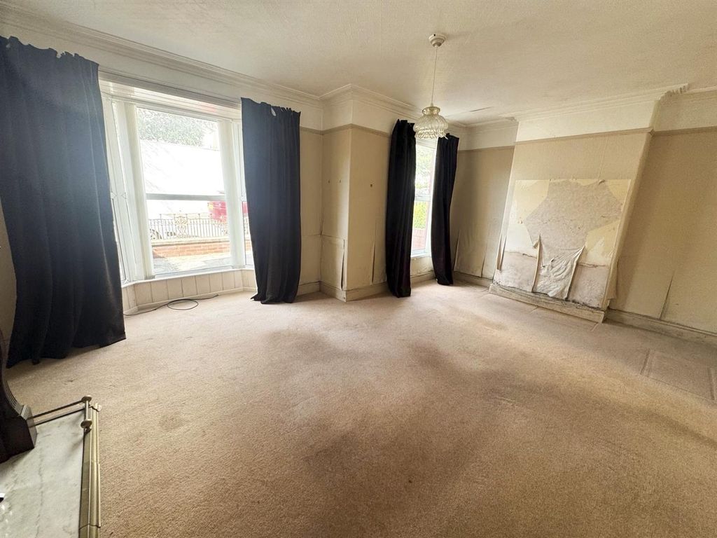 Property photo 3 of 11 Living 1.Jpg