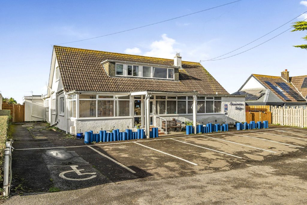 Property photo 3 of 19 Picture No. 03