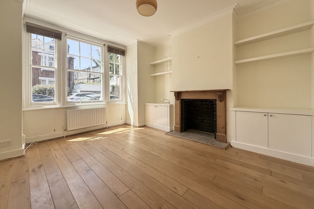 Property photo 2 of 10 2