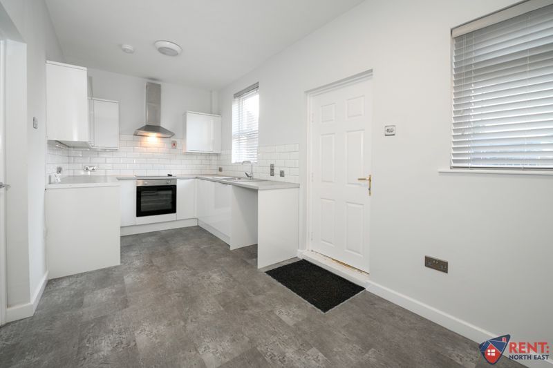 Property photo 3 of 11 Photo 2