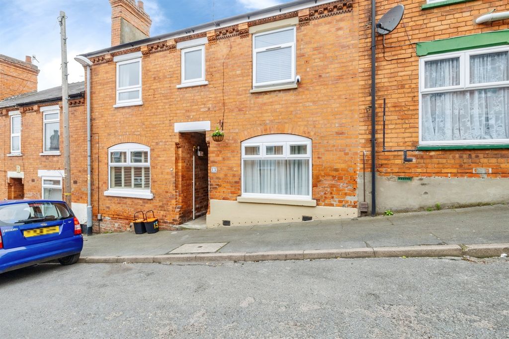 Property photo 1 of 16