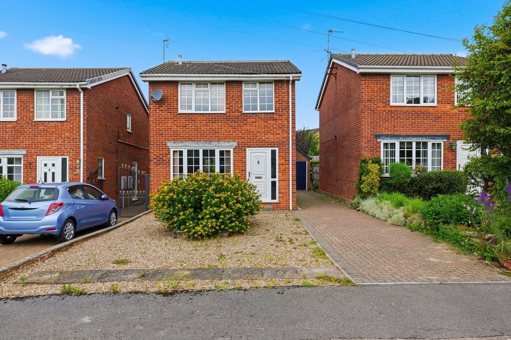 Property photo 1 of 24