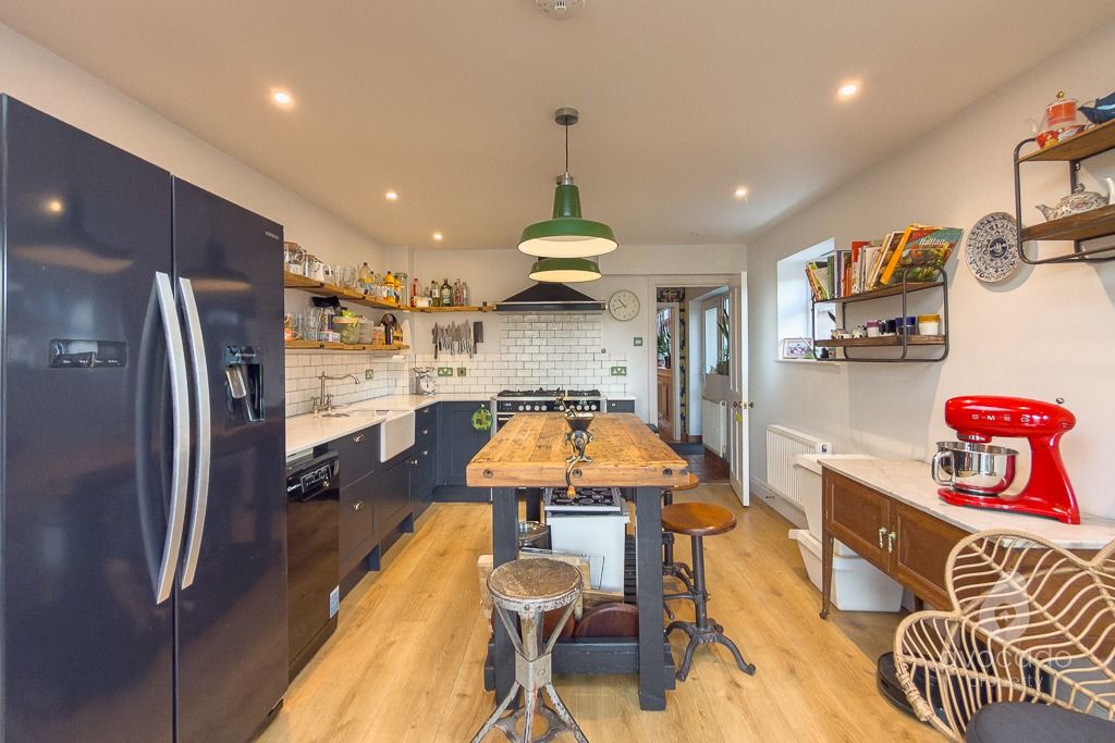 Property photo 3 of 23 5128288