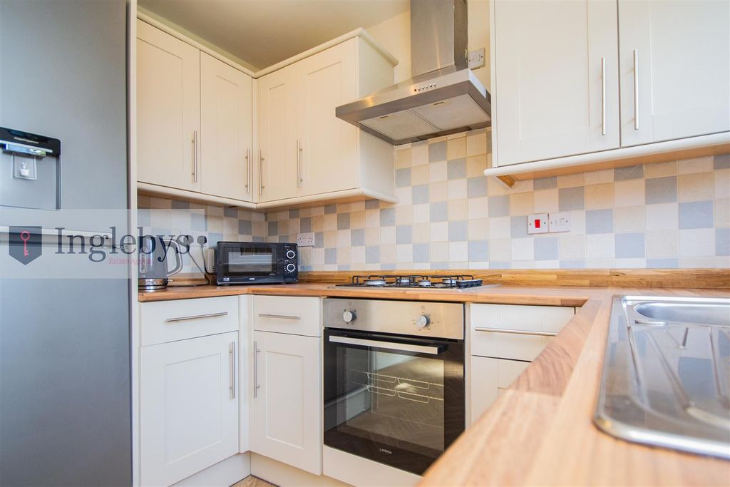 Property photo 3 of 21