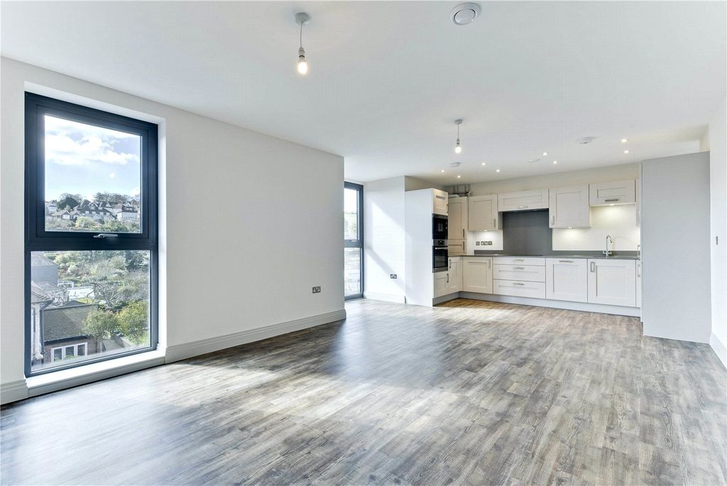 Property photo 2 of 8 Reception-Kitchen