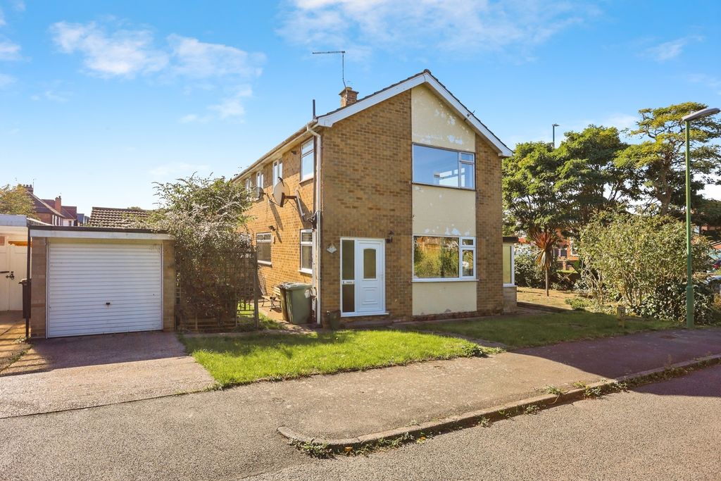 Property photo 1 of 17 Photo