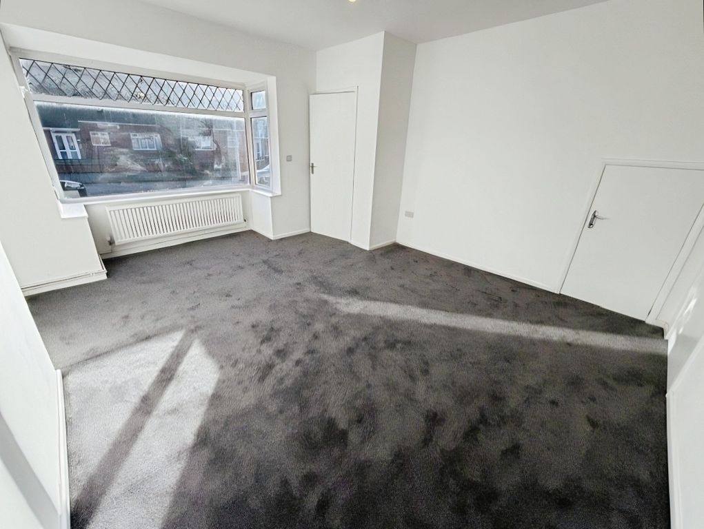 Property photo 2 of 10 Pbox-Img.Jpg