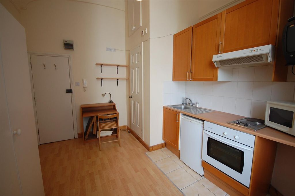 Property photo 3 of 3