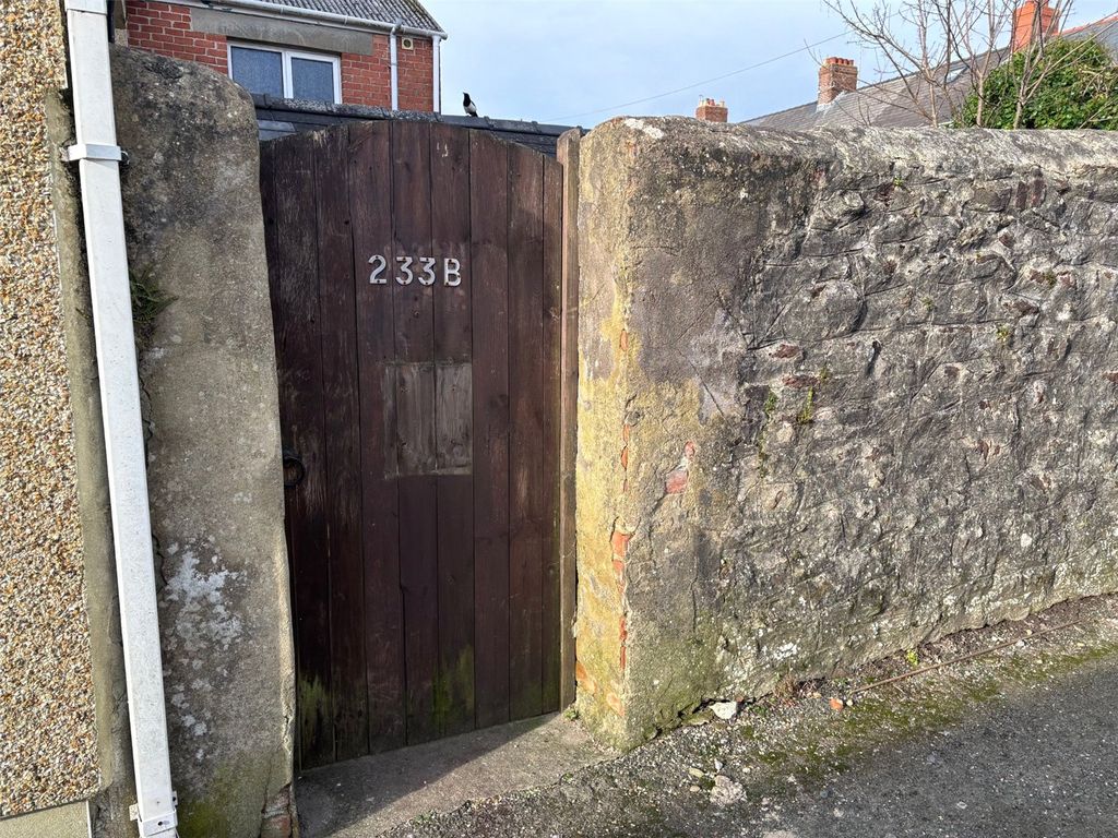 Additional image 17 of 2 bed end terrace house for sale233A & B, Robert Street, Milford Haven, Pembrokeshire SA73