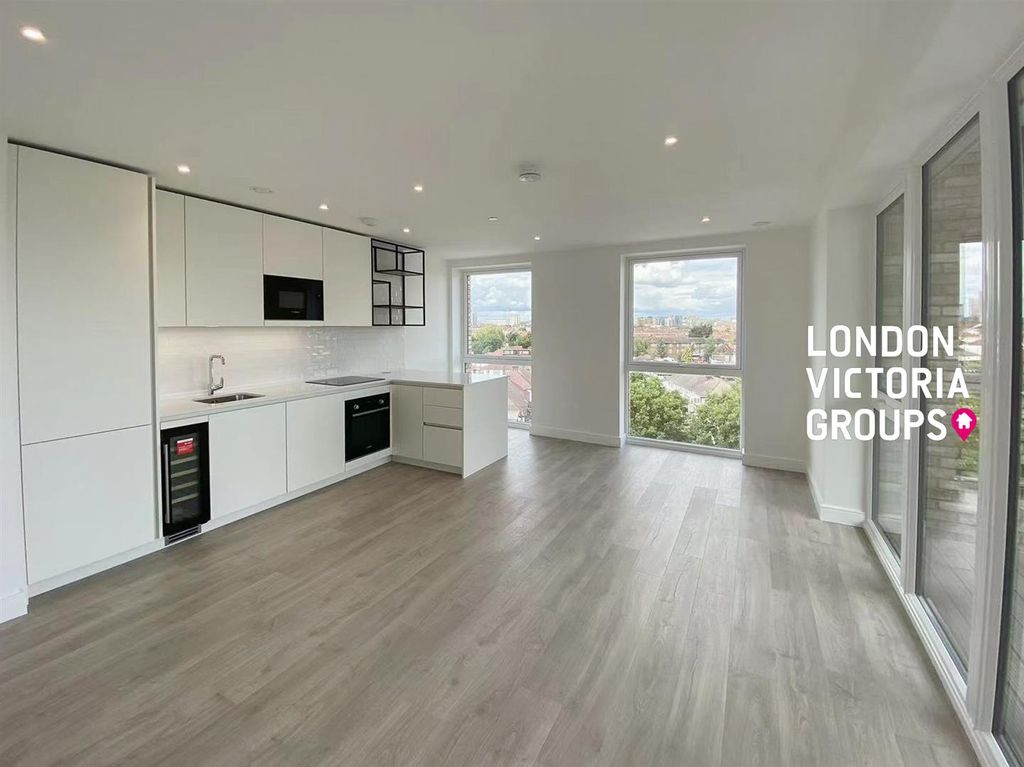 Property photo 2 of 15 1-6386.Jpg