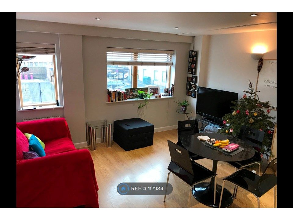 Property photo 1 of 6 Reception / Dining Area