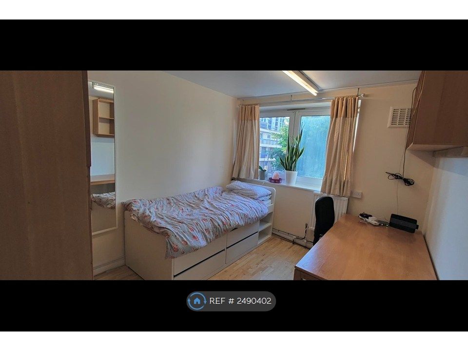 Property photo 1 of 6 Bedroom