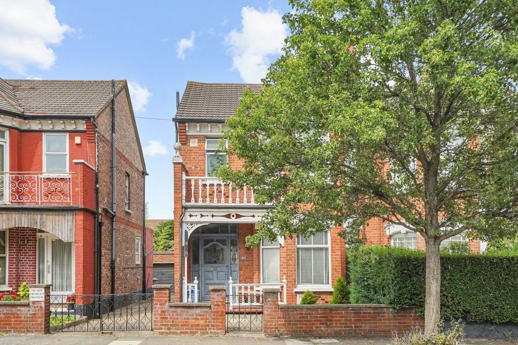 Property photo 3 of 14 Picture No. 14