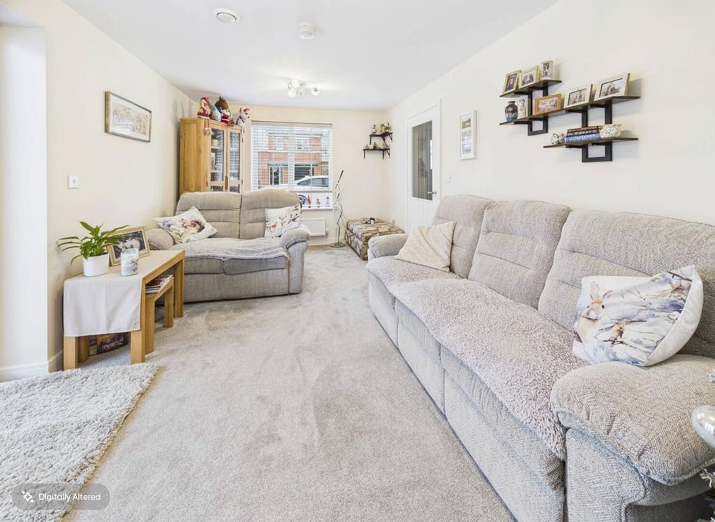 Property photo 3 of 14 Living Room