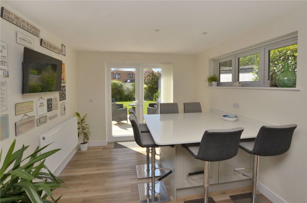 Property photo 3 of 20 Breakfast Area