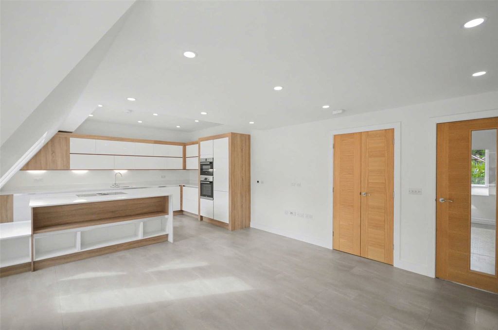 Property photo 3 of 11 Picture No. 19