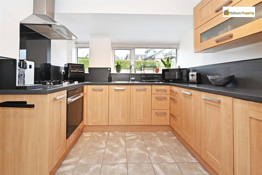 Property photo 3 of 21 Rhm_7174.Jpg