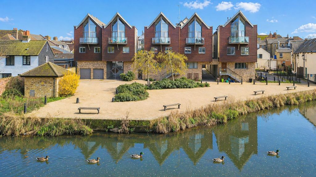 Property photo 1 of 25 Chatgpt Image Apr 22, 2026, 11_10_15 Am.Png