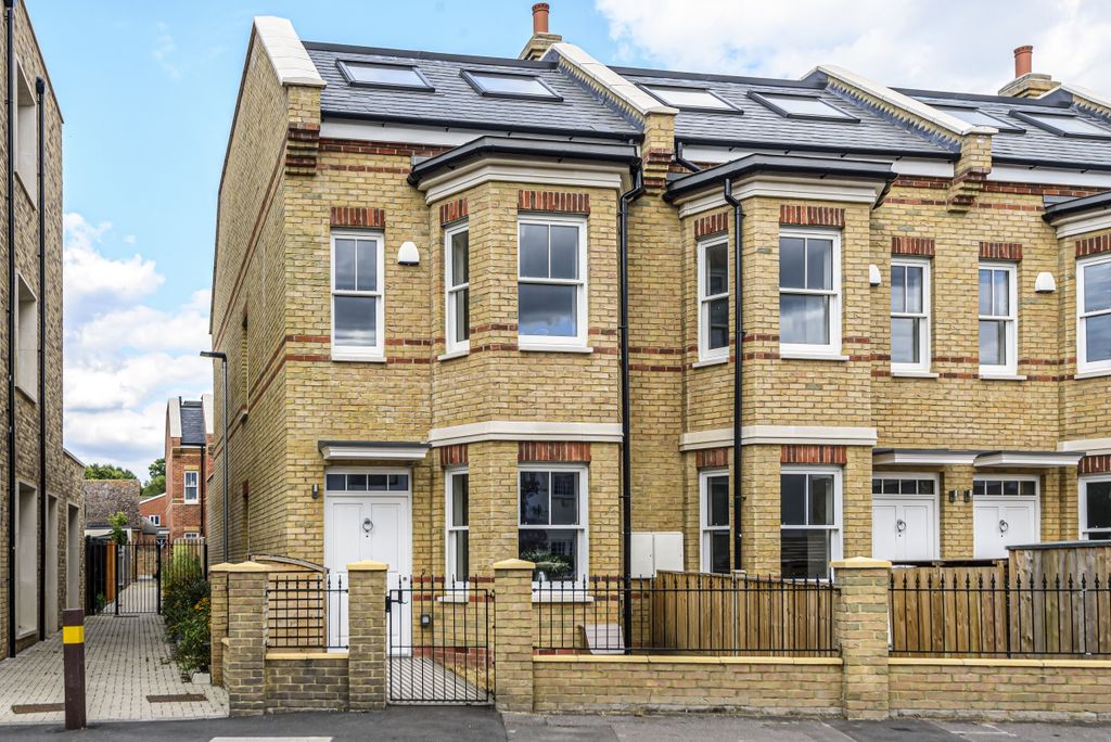 Property photo 1 of 15 866214 (1)