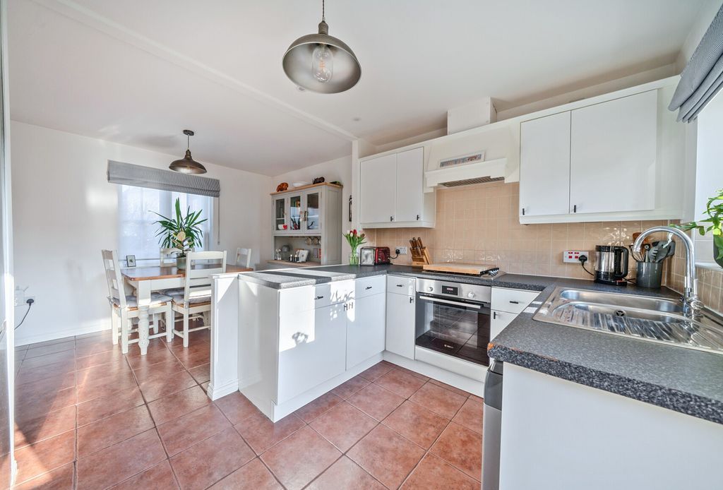 Property photo 3 of 13 Kitchen/Dining Room