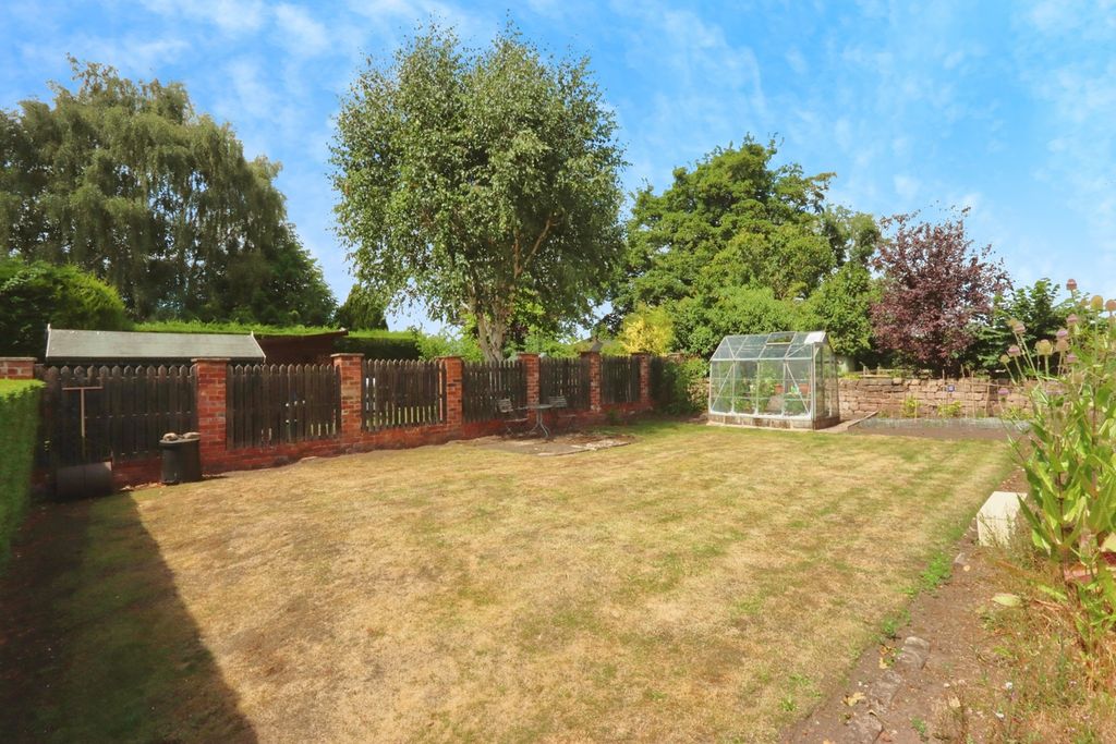 Property photo 3 of 17 Photo